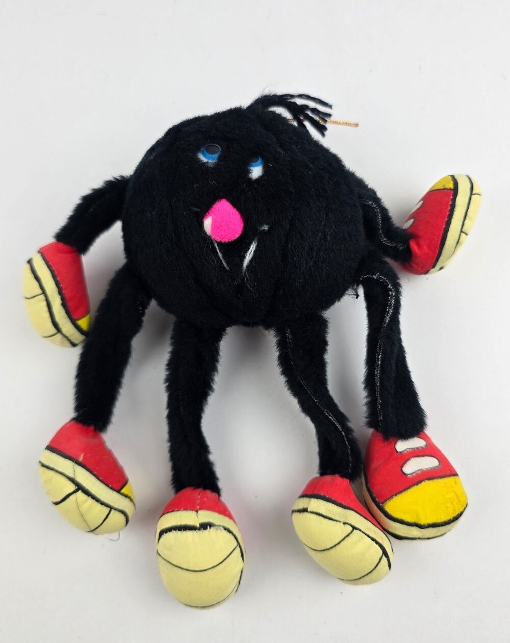 Vintage 1985 Acme Black Spider Bug Plush Red Sneakers Claw Prize Halloween
